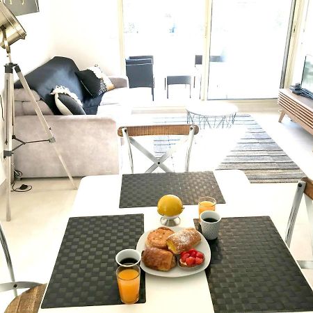 Appartement D'Une Chambre A Antibes A 550 M De La Plage Avec Vue Sur La Ville Terrasse Amenagee Et Wifi Антиб Экстерьер фото