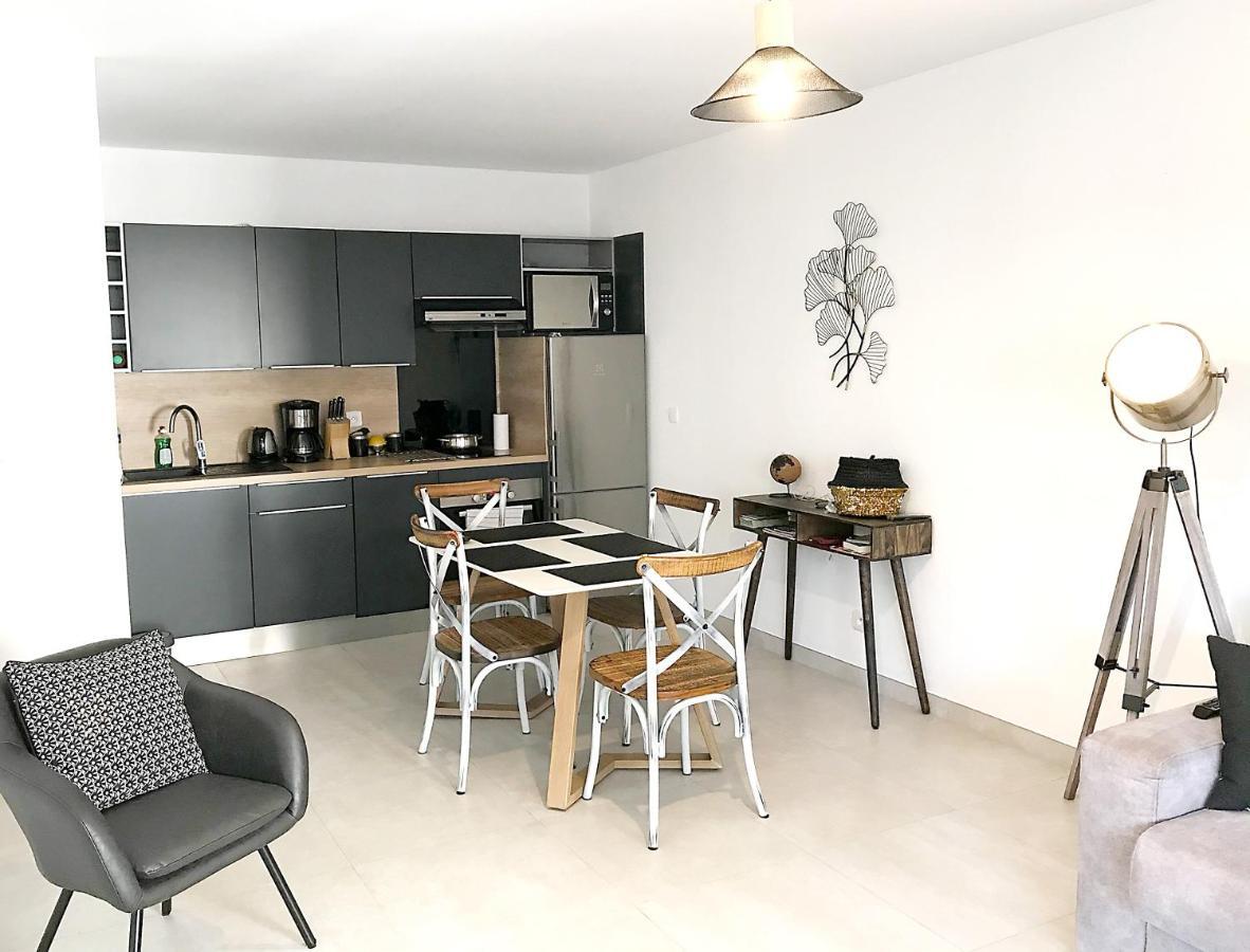 Appartement D'Une Chambre A Antibes A 550 M De La Plage Avec Vue Sur La Ville Terrasse Amenagee Et Wifi Антиб Экстерьер фото